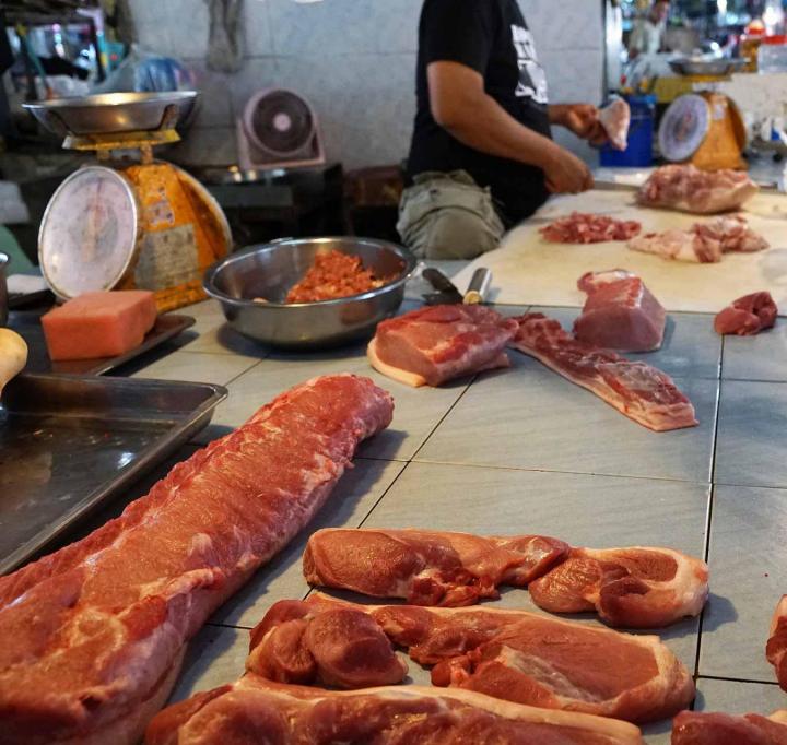 Nous assurons la production, la transformation et la vente de viande de blonde d’Aquitaine.
